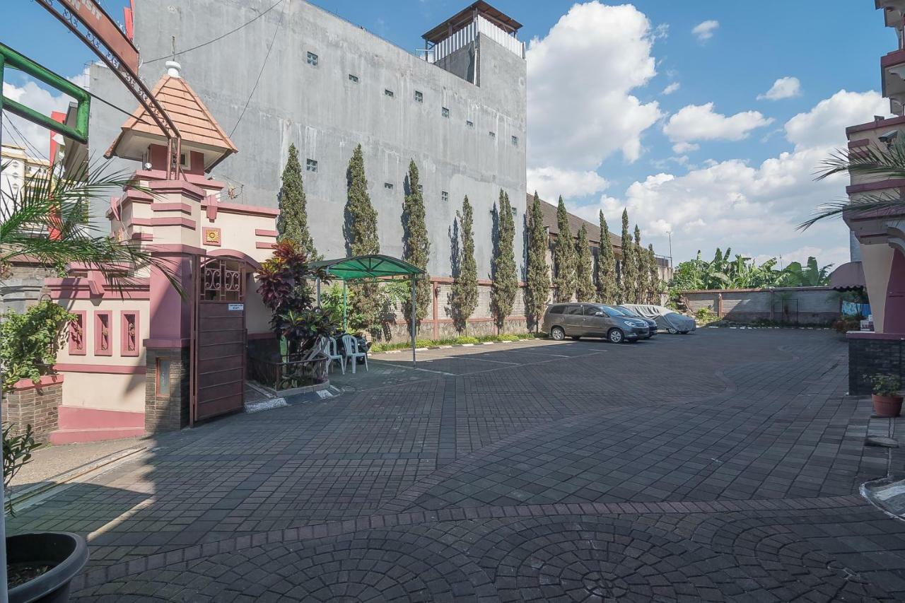 Reddoorz Near Setrasari Mall 2 Bandung Luaran gambar