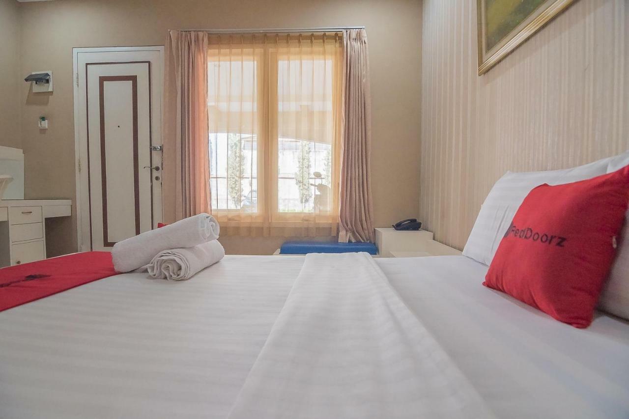 Reddoorz Near Setrasari Mall 2 Bandung Luaran gambar